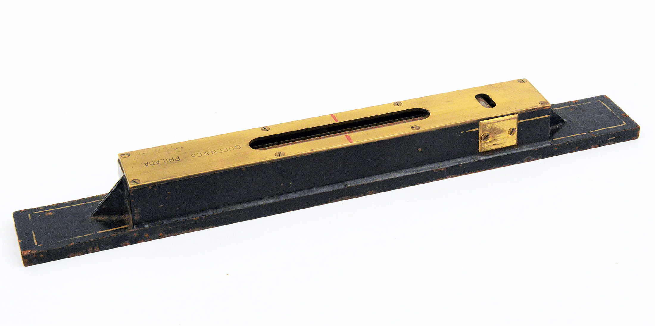 Fantastic 12″ Queen & Co. Level with Gold Highlights Vintage Vials